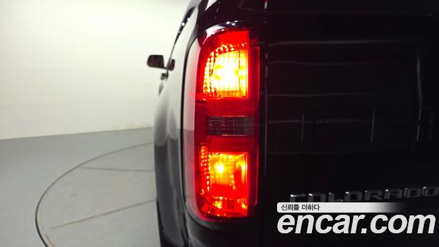 Chevrolet Real New Colorado 3.6 Z71-X Midnight 4WD 2022 — фото 23