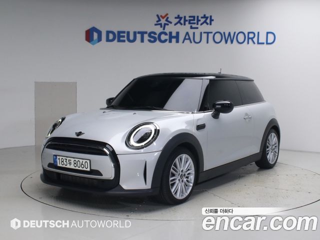 MINI Cooper Classic Plus 3rd 2022 — фото 1