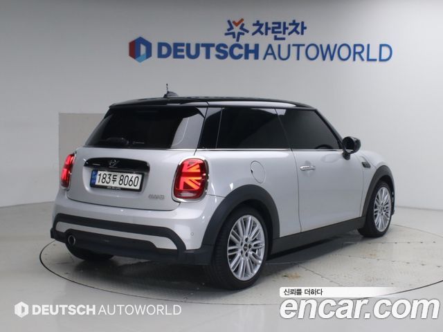 MINI Cooper Classic Plus 3rd 2022 — фото 2