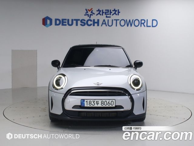 MINI Cooper Classic Plus 3rd 2022 — фото 3