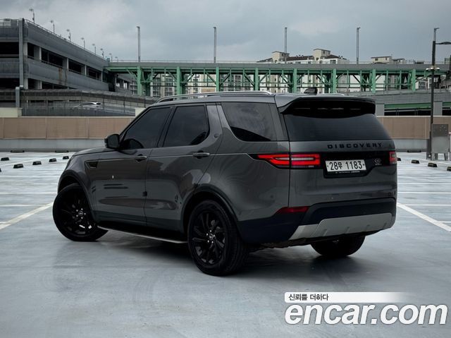 Land Rover Discovery 5 3.0 TD6 HSE 2017 — фото 2
