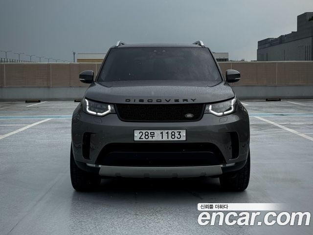 Land Rover Discovery 5 3.0 TD6 HSE 2017 — фото 3