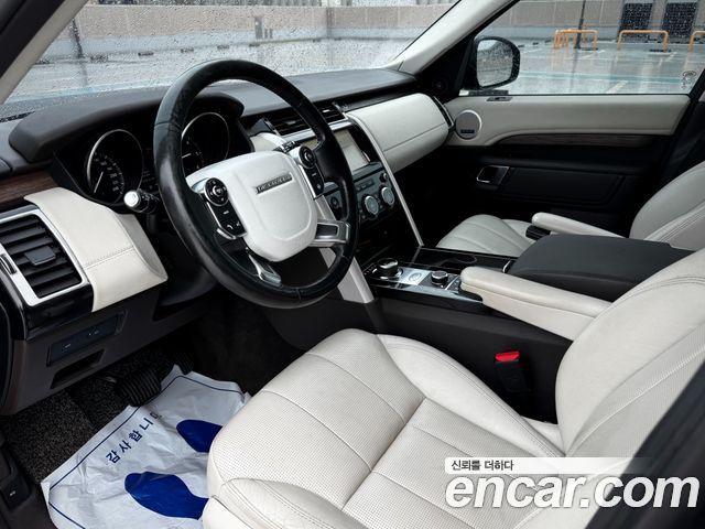 Land Rover Discovery 5 3.0 TD6 HSE 2017 — фото 10