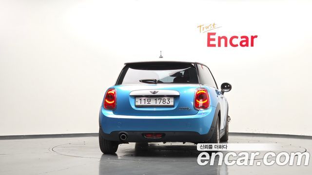 MINI Cooper D Mid 3rd 2015 — фото 4