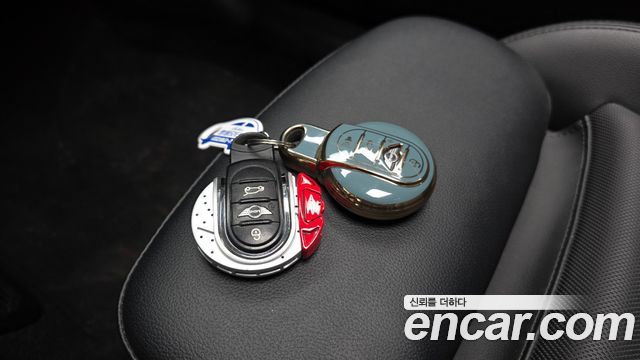 MINI Cooper D Mid 3rd 2015 — фото 11