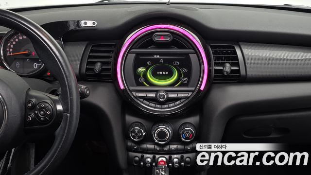 MINI Cooper D Mid 3rd 2015 — фото 14