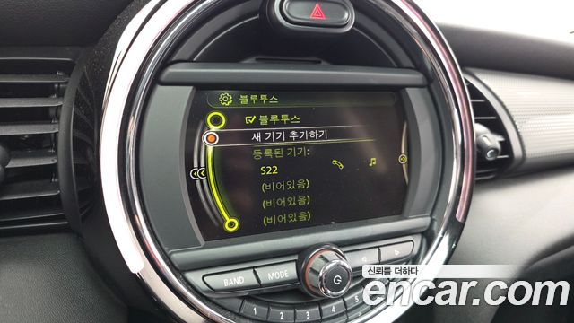 MINI Cooper D Mid 3rd 2015 — фото 16