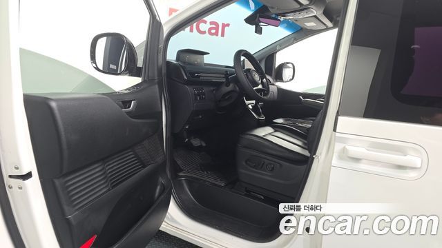 Hyundai Staria Cargo 5-Seater Modern 2022 — фото 10