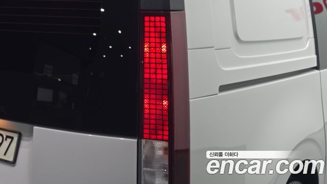 Hyundai Staria Cargo 5-Seater Modern 2022 — фото 23