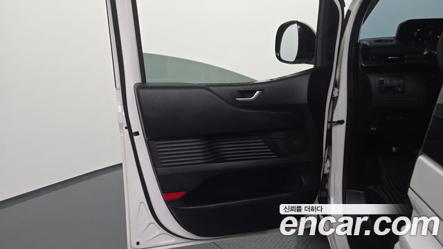 Hyundai Staria Cargo 5-Seater Modern 2022 — фото 24