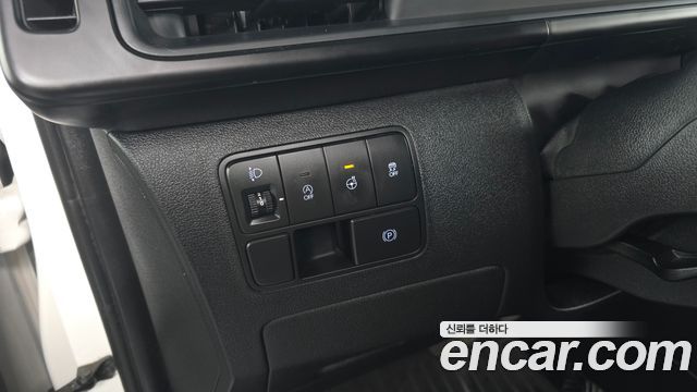 Hyundai Staria Cargo 5-Seater Modern 2022 — фото 27