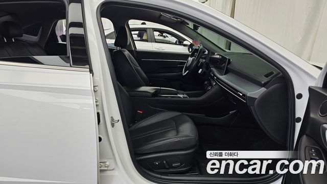 Hyundai Sonata The Edge (DN8) 2.0 Premium 2024 — фото 11