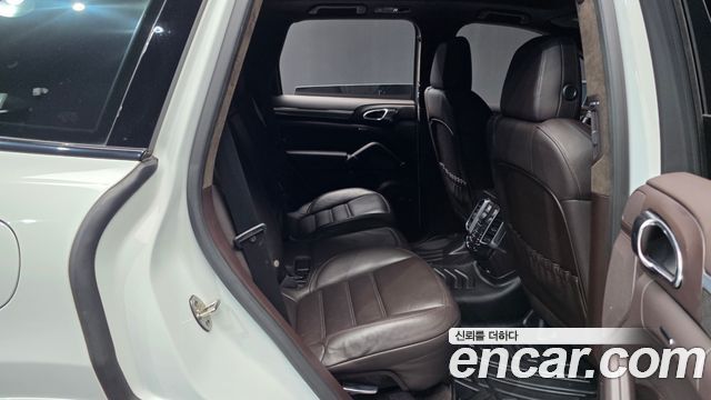 Porsche Cayenne 4.8 GTS 958 2013 — фото 12