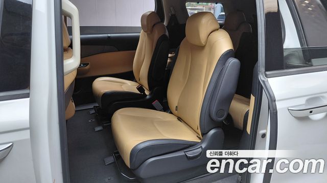 Kia Carnival (IV) Gasoline 9-Seater Noblesse 2023 — фото 12