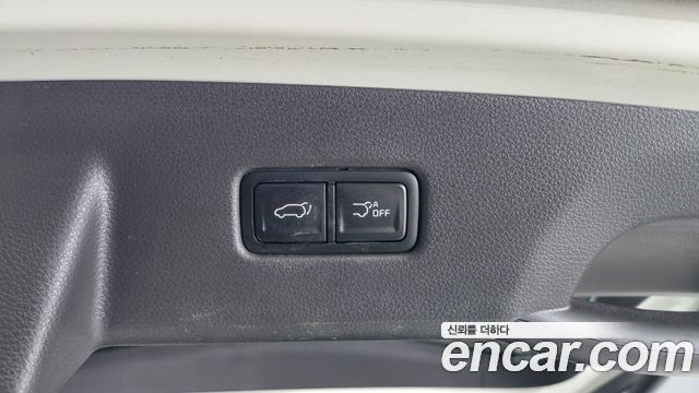 Kia Carnival (IV) Gasoline 9-Seater Noblesse 2023 — фото 17