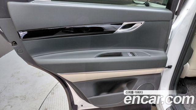 Genesis GV80 2.5T Gasoline AWD 2025 — фото 25