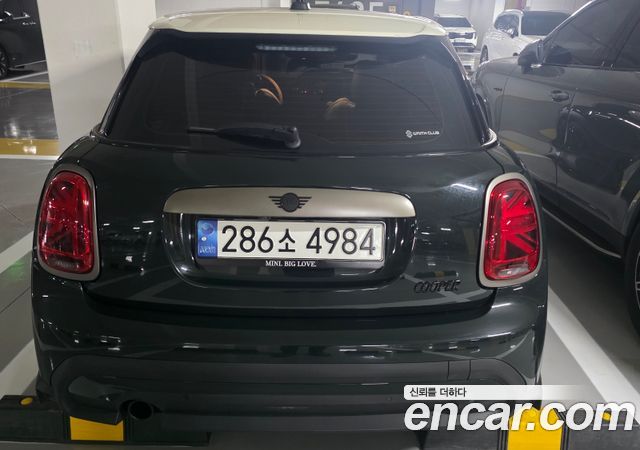 MINI Cooper 3Door Resolute Edition 3rd Gen 2023 — фото 4