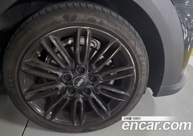 MINI Cooper 3Door Resolute Edition 3rd Gen 2023 — фото 5
