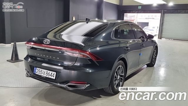 Hyundai Grandeur (IG) 2.5 Premium 2022 — фото 2
