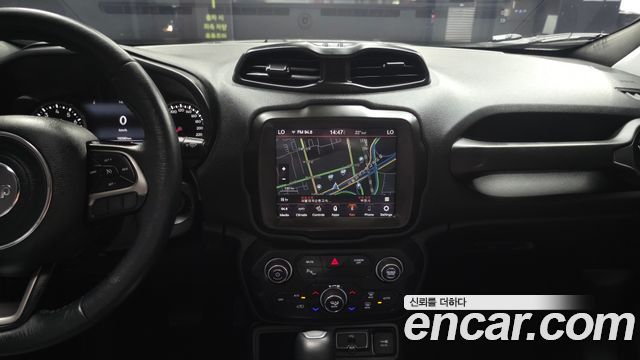 Jeep Renegade 2.4 Limited 2021 — фото 14