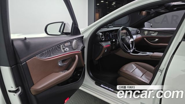 Mercedes-Benz E-Class (W213) E350 4MATIC Avantgarde 2022 — фото 10