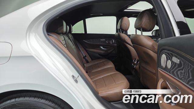 Mercedes-Benz E-Class (W213) E350 4MATIC Avantgarde 2022 — фото 12