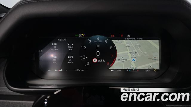 Land Rover Defender (L663) 110 P635 Octa Black 2026 — фото 8