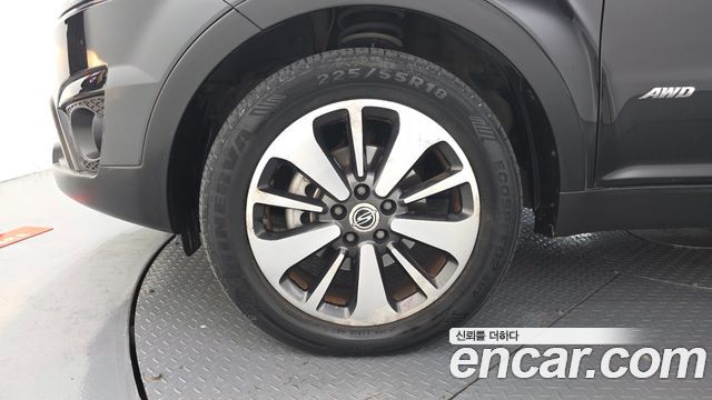 KG Mobility (SsangYong) Korando C 2.0 CVT 4WD Deluxe 2014 — фото 5