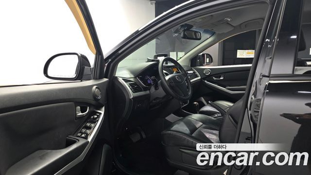 KG Mobility (SsangYong) Korando C 2.0 CVT 4WD Deluxe 2014 — фото 10