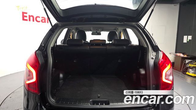 KG Mobility (SsangYong) Korando C 2.0 CVT 4WD Deluxe 2014 — фото 20