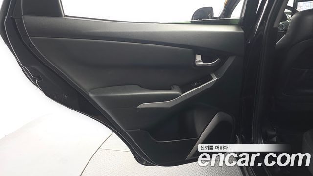 KG Mobility (SsangYong) Korando C 2.0 CVT 4WD Deluxe 2014 — фото 25