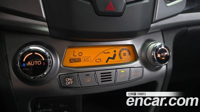 KG Mobility (SsangYong) Korando C 2.0 CVT 4WD Deluxe 2014 — фото 28