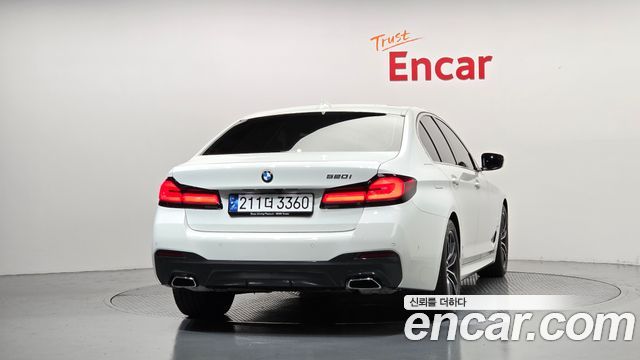BMW 5 Series (G30) 520i M Sport 2023 — фото 4