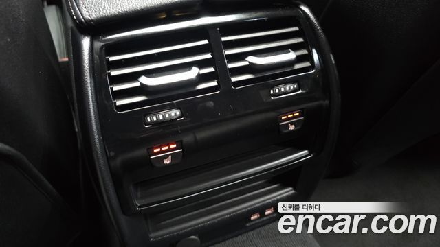BMW 5 Series (G30) 520i M Sport 2023 — фото 21