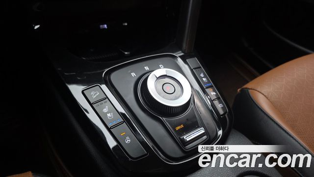 Kia Seltos Gasoline 1.6 Turbo 2WD Signature 2023 — фото 9