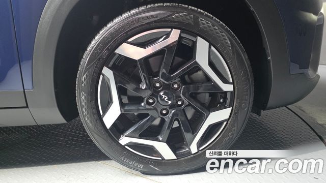 Kia Seltos Gasoline 1.6 Turbo 2WD Signature 2023 — фото 21