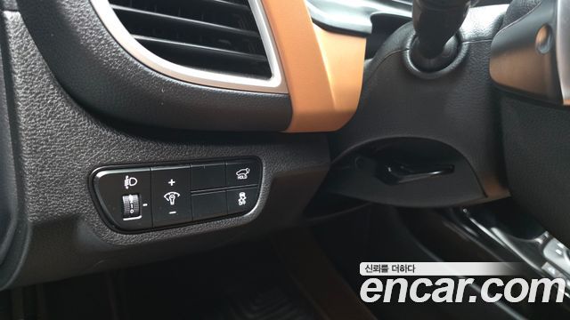 Kia Seltos Gasoline 1.6 Turbo 2WD Signature 2023 — фото 29