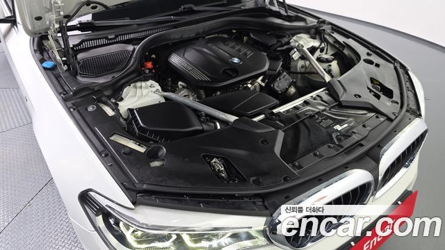 BMW 5 Series (G30) 520d xDrive M Sport Package Plus 2020 — фото 6