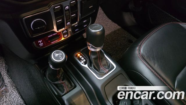 Jeep Gladiator (JT) 3.6 Rubicon 2023 — фото 9