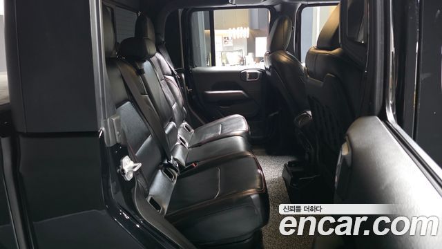Jeep Gladiator (JT) 3.6 Rubicon 2023 — фото 16