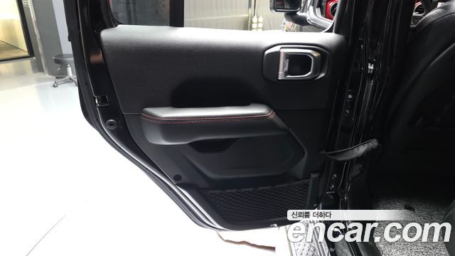 Jeep Gladiator (JT) 3.6 Rubicon 2023 — фото 31