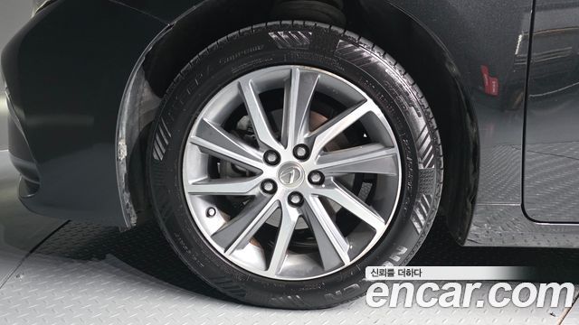 Lexus ES300h Supreme XV60 2016 — фото 5