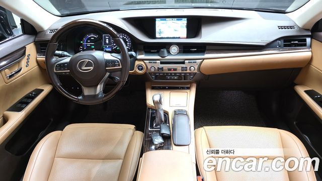 Lexus ES300h Supreme XV60 2016 — фото 7