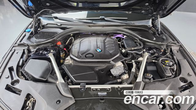 BMW 5 Series (G30) 523d xDrive M Sport 2023 — фото 6