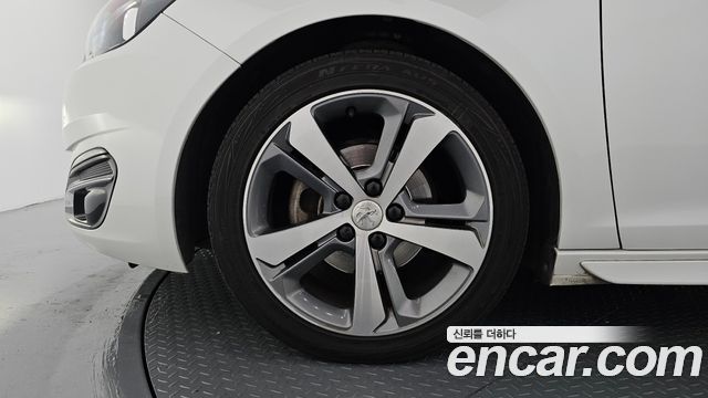 Peugeot 308 (II) 1.6 BlueHDi GT Line 2018 — фото 5