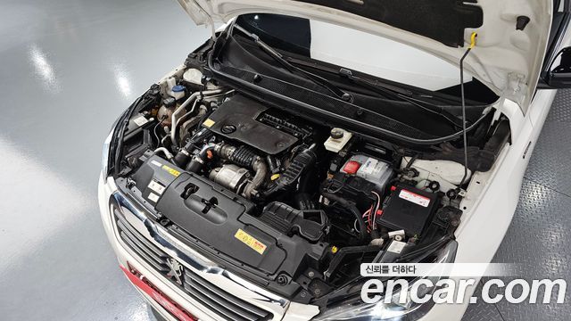 Peugeot 308 (II) 1.6 BlueHDi GT Line 2018 — фото 6