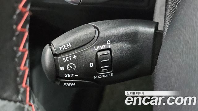 Peugeot 308 (II) 1.6 BlueHDi GT Line 2018 — фото 17