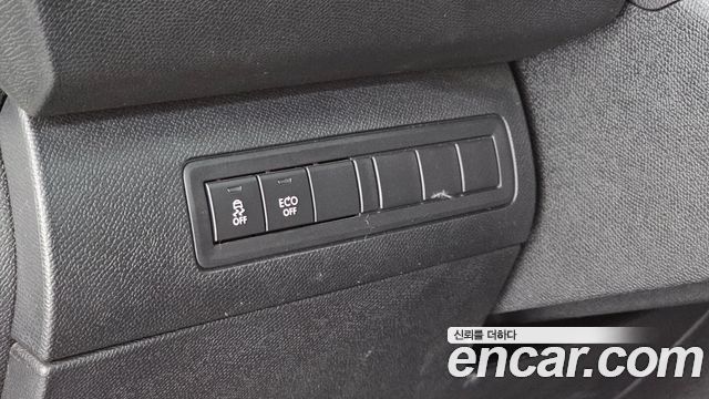 Peugeot 308 (II) 1.6 BlueHDi GT Line 2018 — фото 29