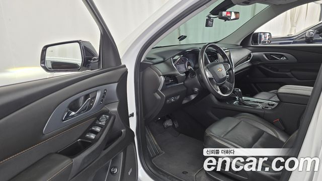 Chevrolet Traverse 3.6 AWD Redline 2020 — фото 10