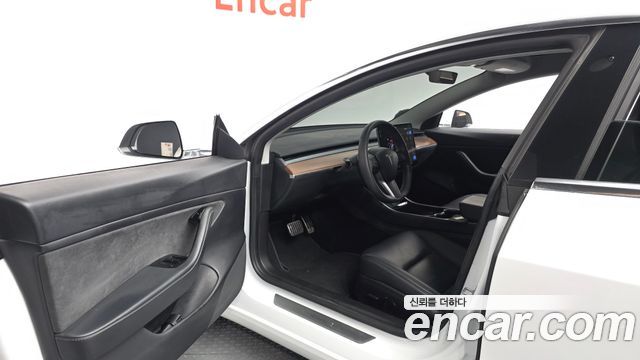 Tesla Model 3 Long Range AWD 2020 — фото 10